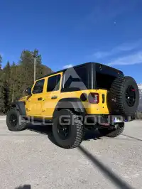 2020 Jeep WRANGLER