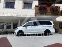 2020 Mercedes Benz V 300