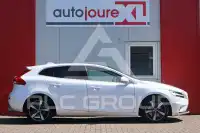 2020 Volvo V40