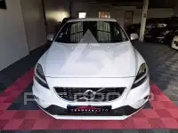 2020 Volvo V40