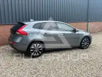 2020 Volvo V40