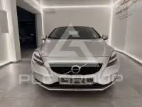 2020 Volvo V40