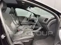 2020 Volvo V40
