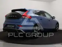 2020 Volvo V40