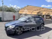2020 Volvo V40