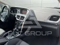 2020 Volvo V40
