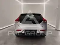 2020 Volvo V40