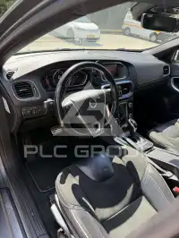 2020 Volvo V40