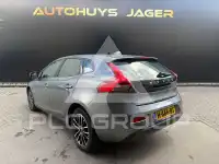2020 Volvo V40