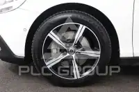 2020 Volvo V40