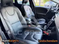 2020 Volvo V40