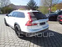 2020 Volvo V90