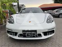 2020 Porsche Cayman