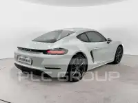 2017 Porsche Cayman