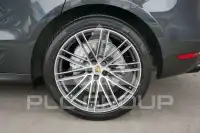 2020 Porsche MACAN
