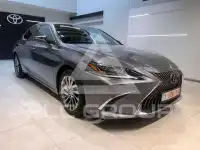 2020 Lexus ES300