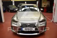 2020 Lexus IS300