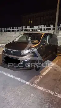 2020 Peugeot Traveller