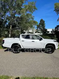 2021 Mitsubishi L200
