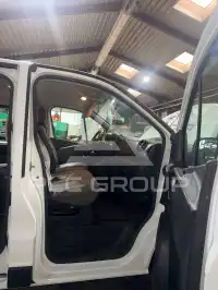 2021 Nissan NV 300