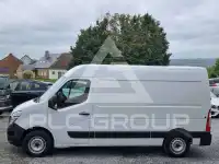 2021 Nissan NV 400