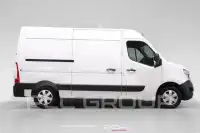 2021 Nissan NV 400