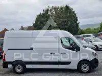 2021 Nissan NV 400