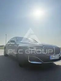 2021 BMW 740