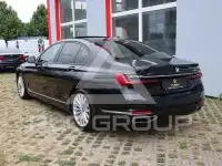 2021 BMW 740