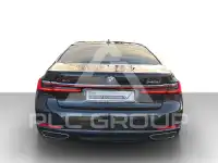 2021 BMW 740