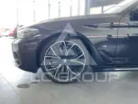 2021 BMW 530
