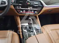 2021 BMW 530