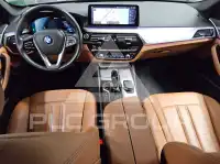 2021 BMW 530