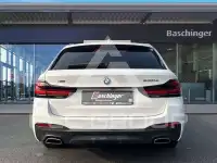 2021 BMW 530