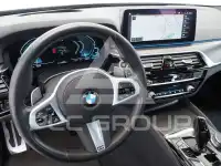 2021 BMW 530