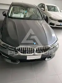 2020 BMW 320