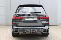 2021 BMW X7