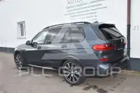 2021 BMW X7