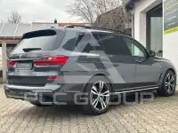 2021 BMW X7