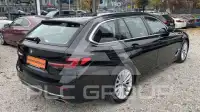 2021 BMW 520