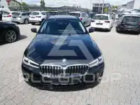 2021 BMW 520