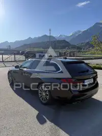 2021 BMW 520