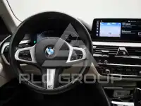 2021 BMW 520
