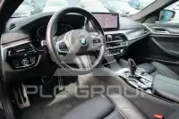 2021 BMW 520