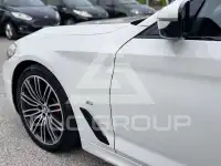 2021 BMW 520