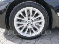 2021 BMW 520