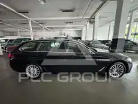 2021 BMW 520