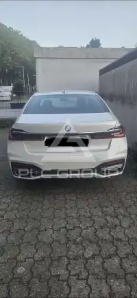 2021 BMW 730