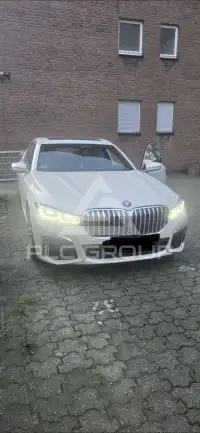 2021 BMW 730