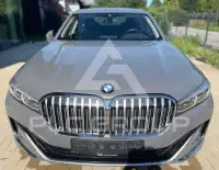 2021 BMW 730